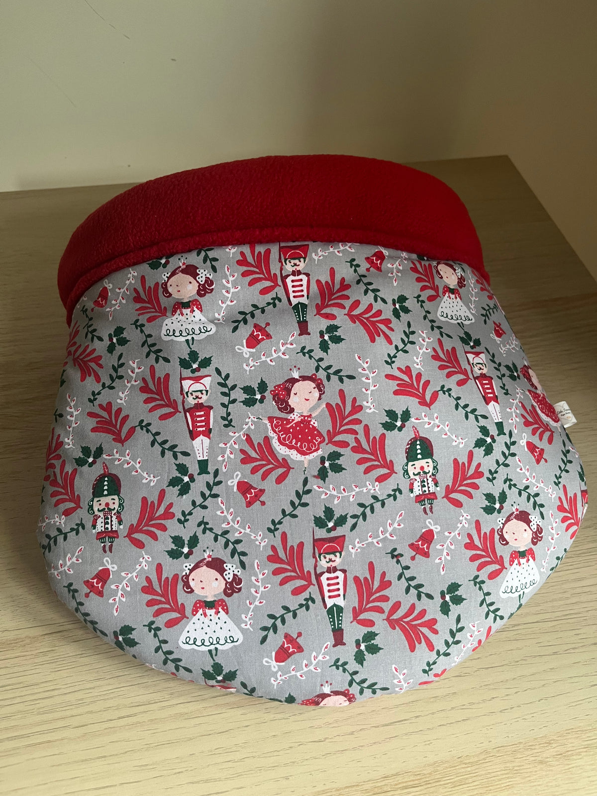 Christmas Stay Open Snuggle Sack - Guinea Pig Bed/Hide (Nutcracker-Silver)