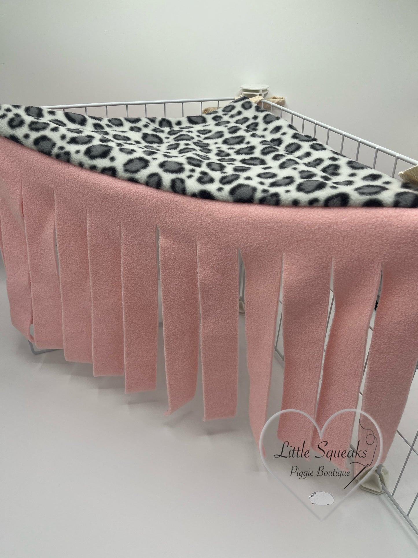 Snow Leopard Corner Forest Fleece - Guinea Pig Hide/Hideout