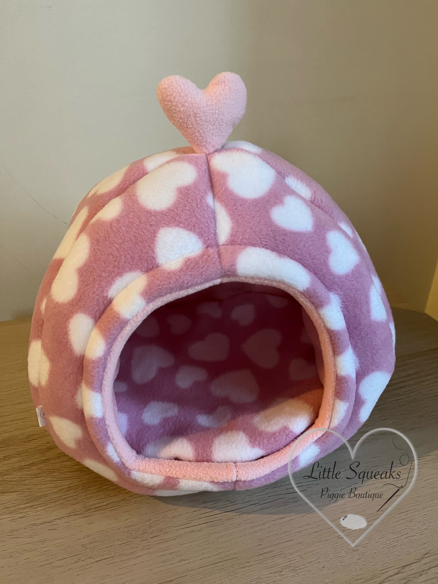 Pink Hearts Cosy Pod - Guinea Pig Bed/Hide