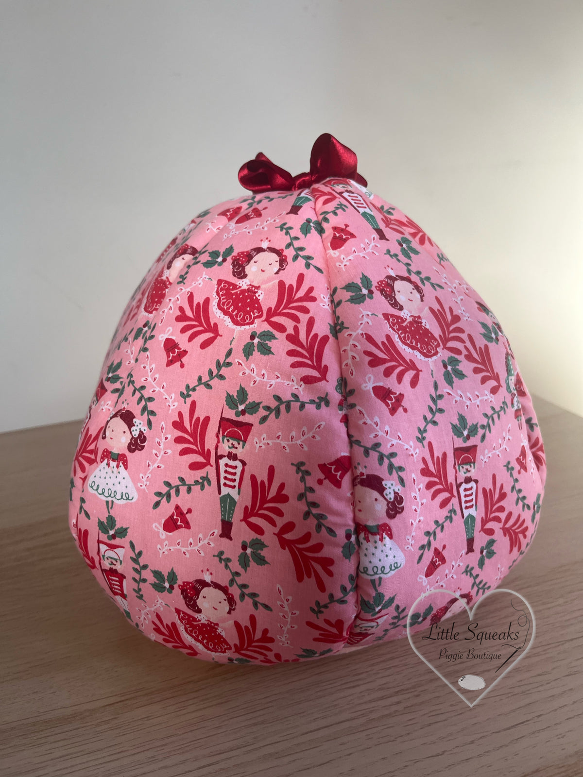 Christmas Cosy Pod - Guinea Pig Bed/Hide (Nutcracker-Pink)
