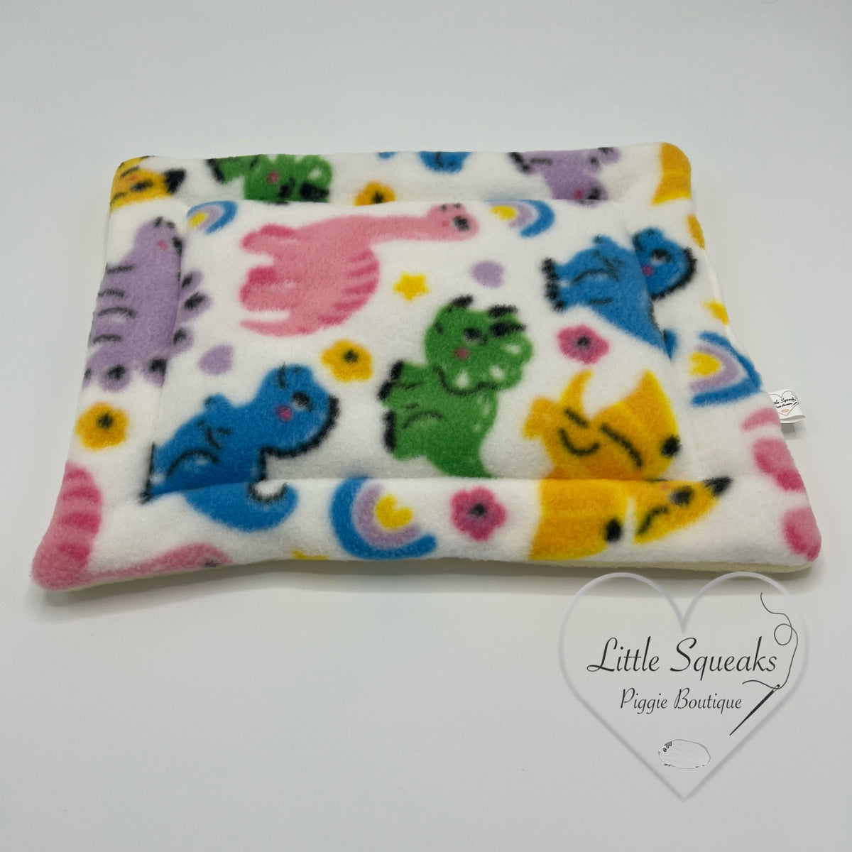 Dinosaur Pee Pad for Guinea Pigs (Dinosaur Collection)