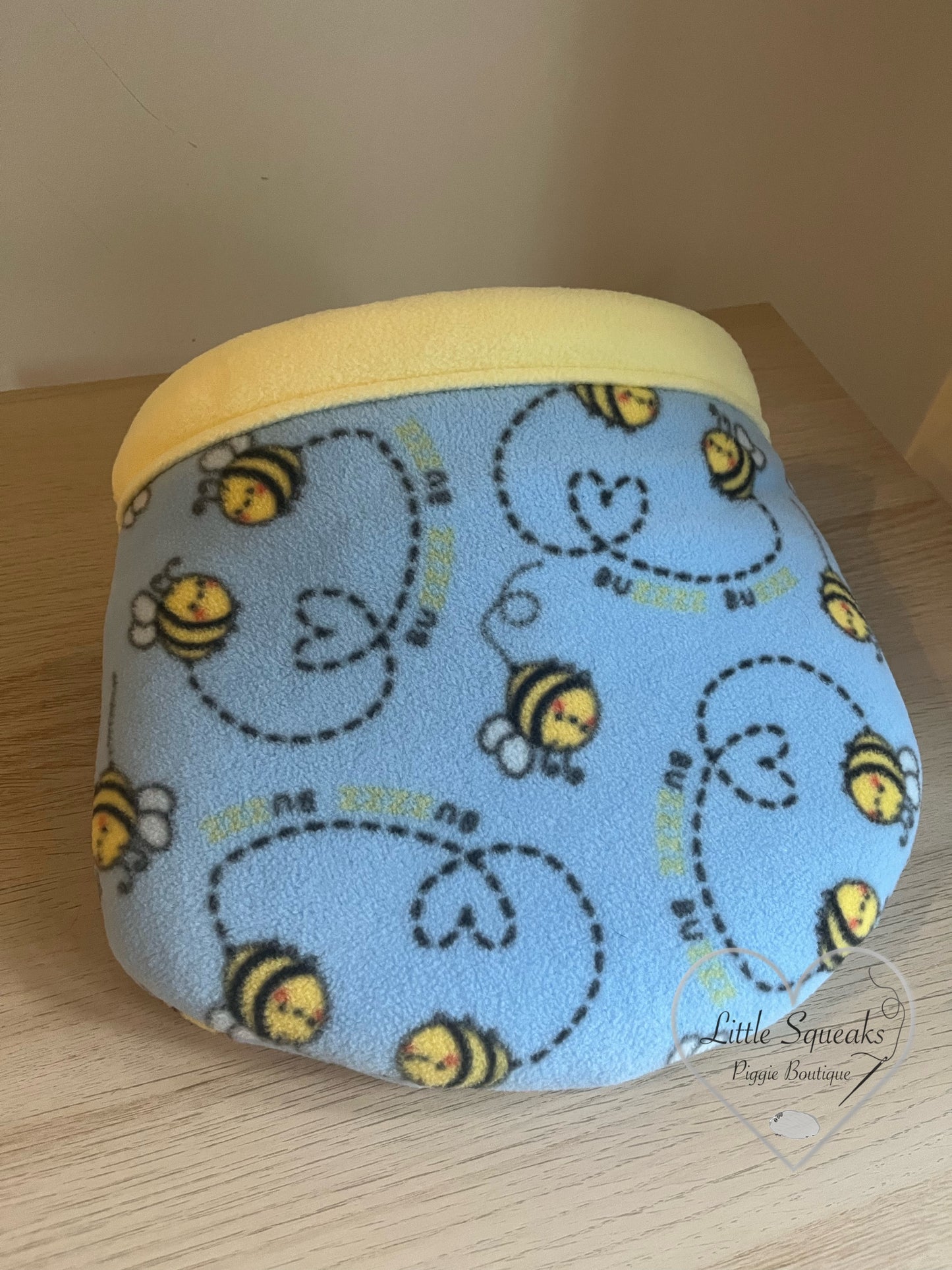 Busy Bumblebee (Stay Open Snuggle Sack, Busy Bumblebee Collection) - Guinea Pig Bed/Hide