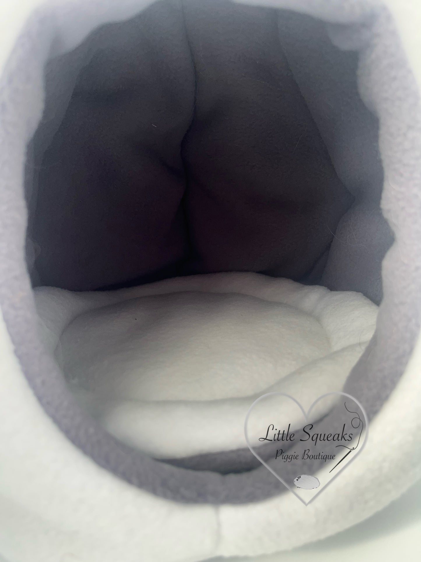 Ghost - Halloween Guinea Pig Bed/Hide