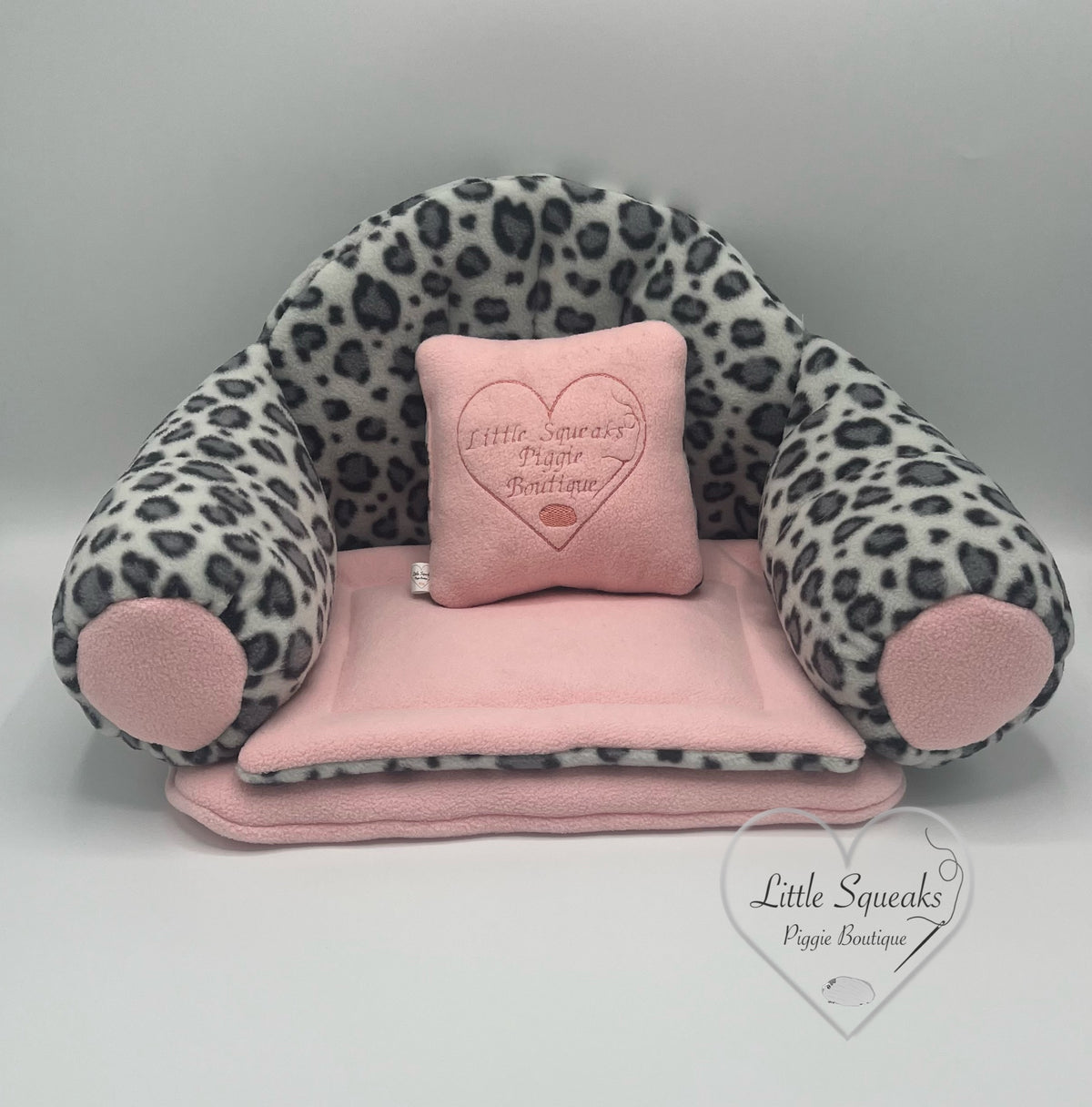 Snow Leopard Squishy Sofa for Guinea Pigs