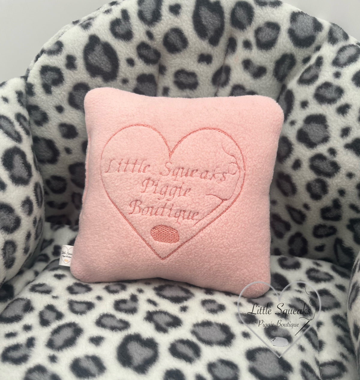 Snow Leopard Squishy Sofa for Guinea Pigs