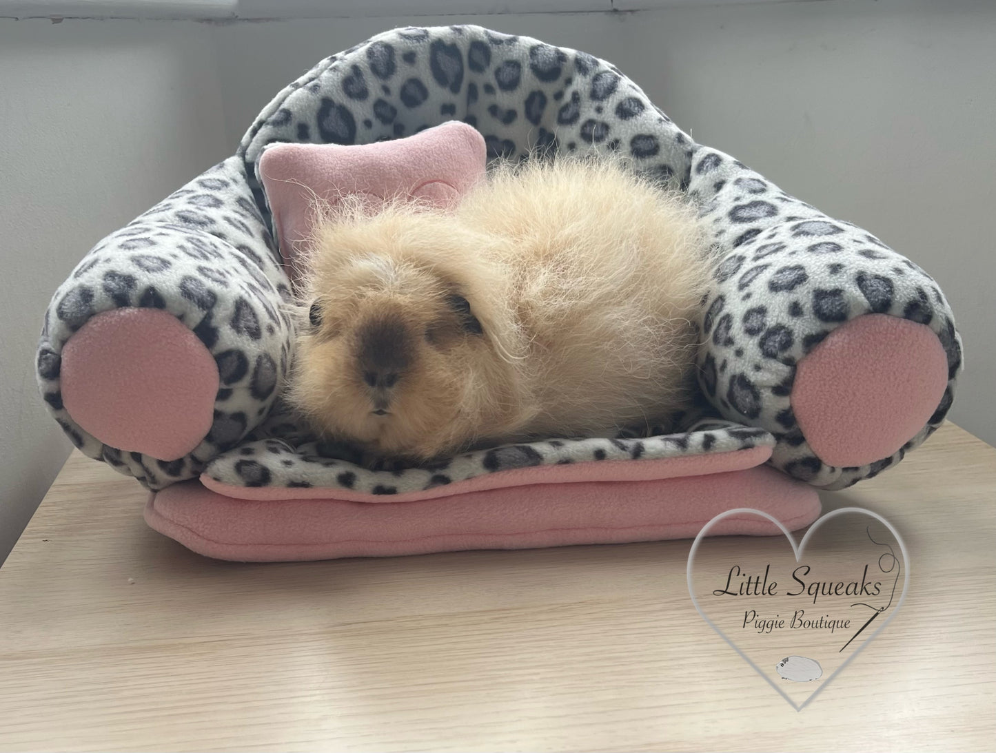 Snow Leopard Squishy Sofa for Guinea Pigs
