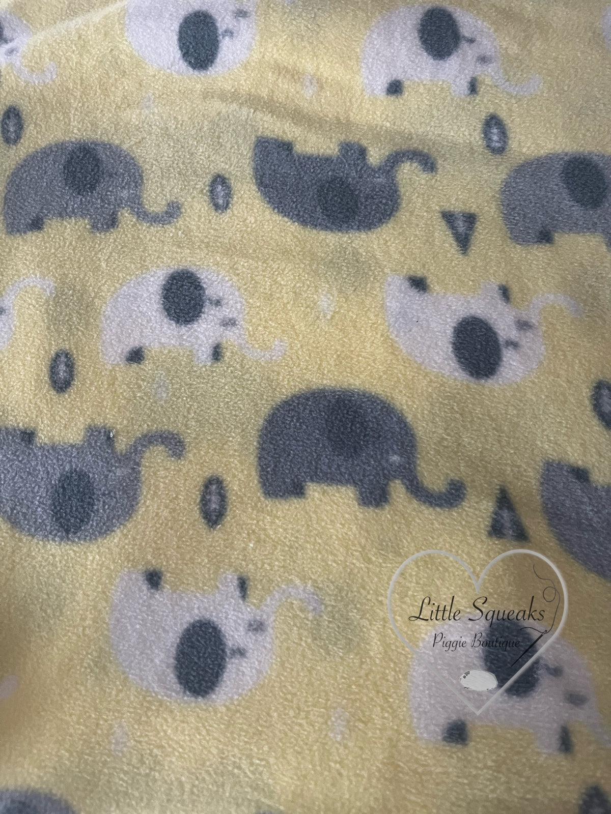 Fleece Cage Liner for Guinea Pigs - Elephants