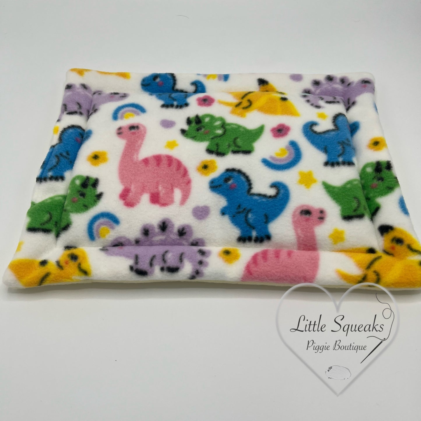 Dinosaur Pee Pad for Guinea Pigs (Dinosaur Collection)