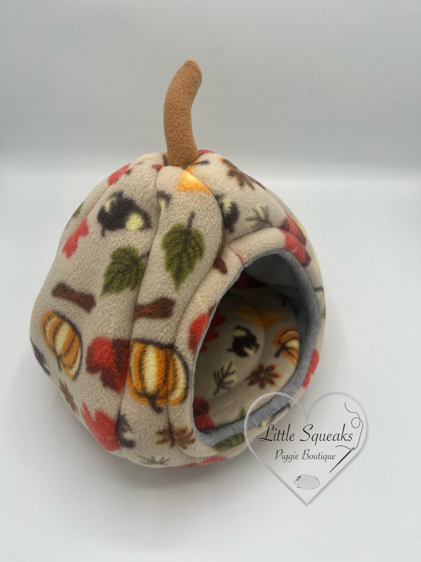 Autumn Spice Cosy Pod - Guinea Pig Bed/Hide