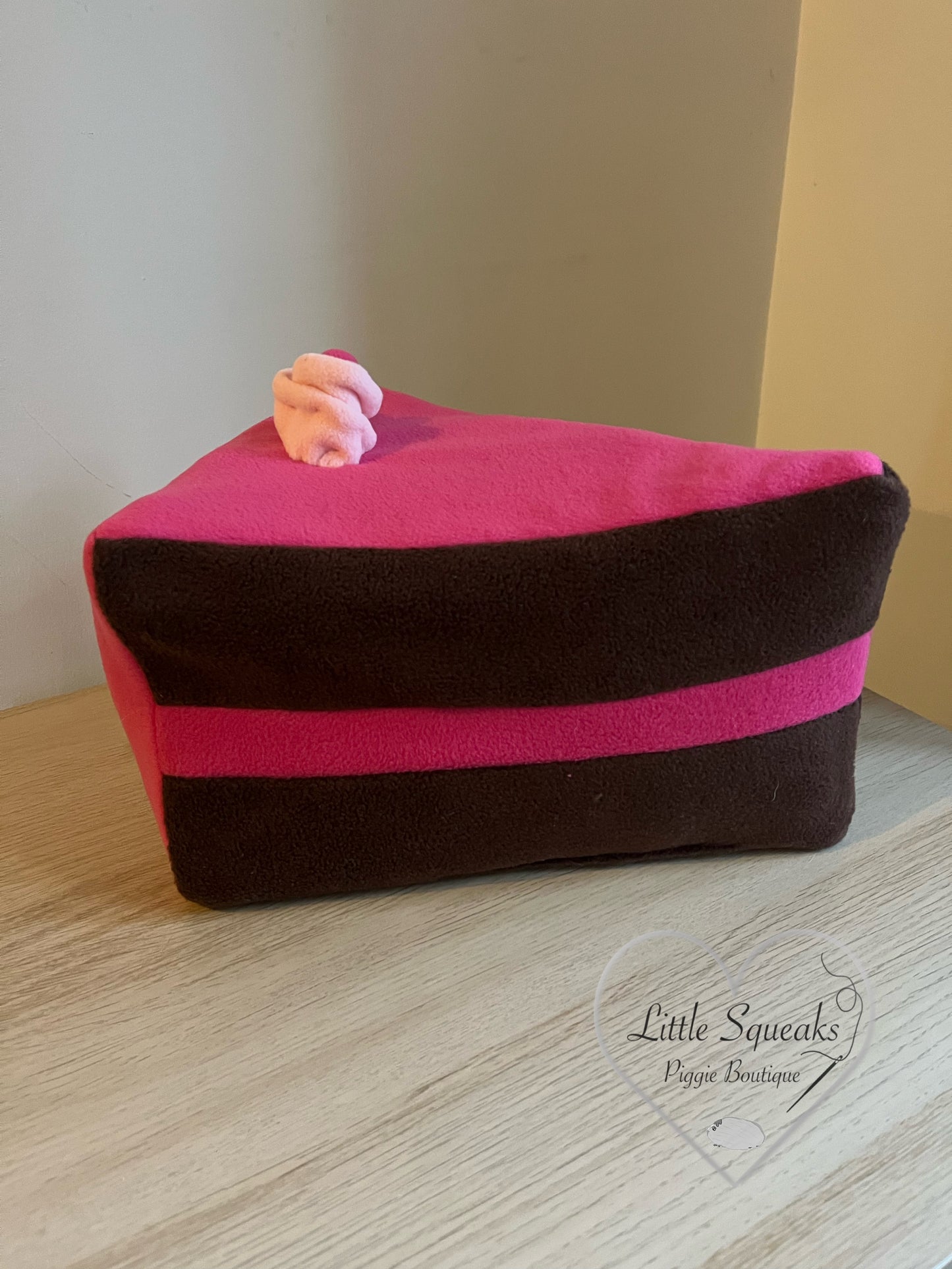 Slice of Cake (Chocolate) - Guinea Pig Bed/Hide