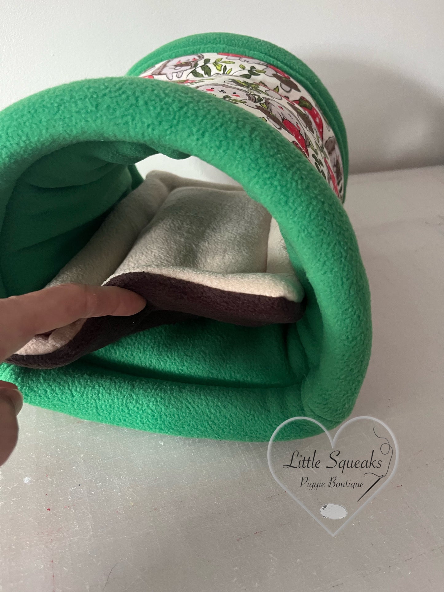 Cuddle Tunnel with Pee Pad - Guinea Pig Bed/Hide (Enchanted Hedgehog Collection)