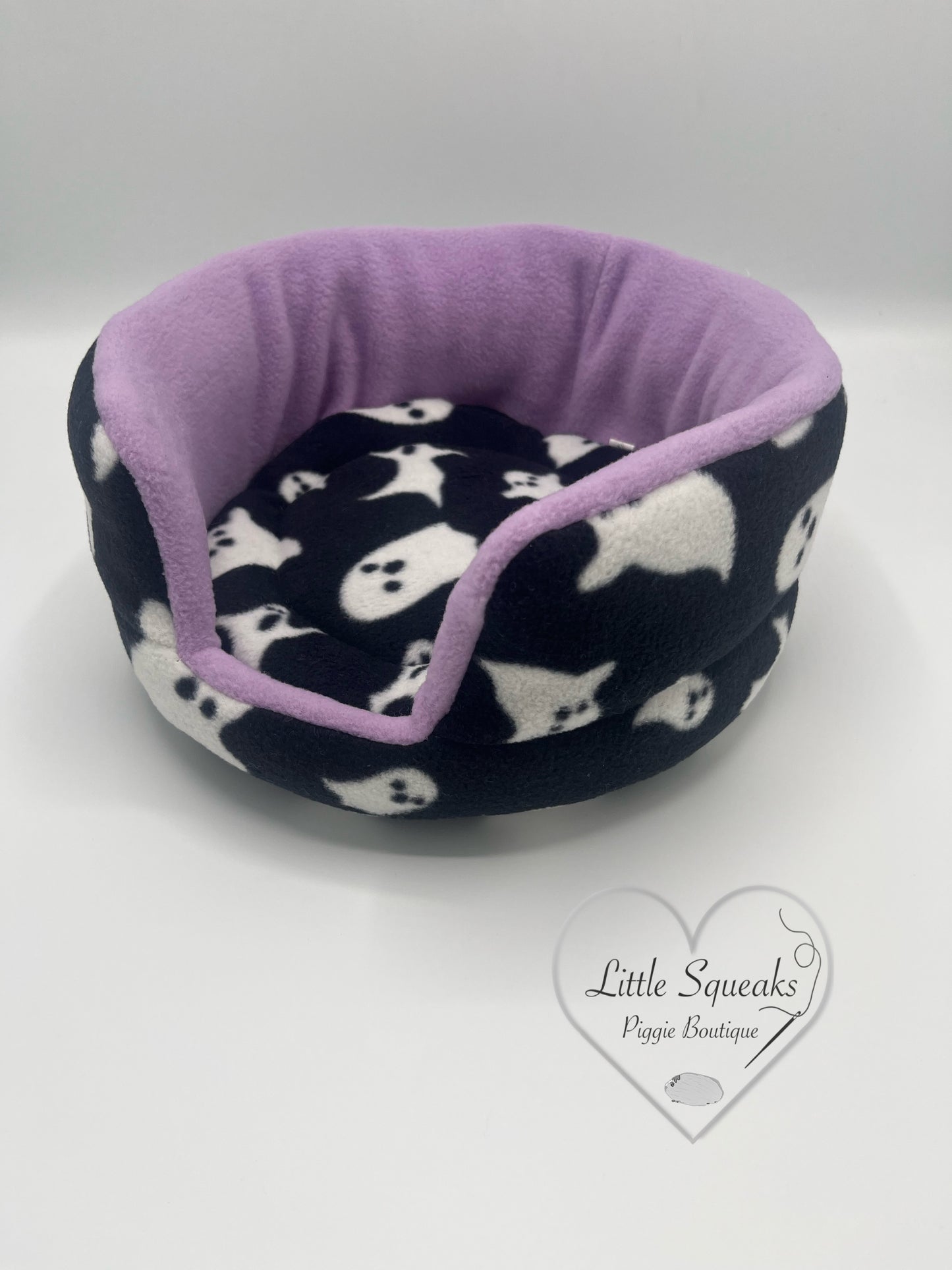 Spooky Ghosts Cuddle Cup - Guinea Pig Bed/Hide