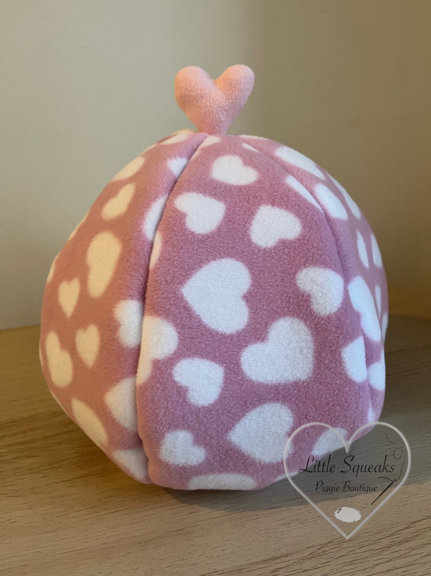 Pink Hearts Cosy Pod - Guinea Pig Bed/Hide