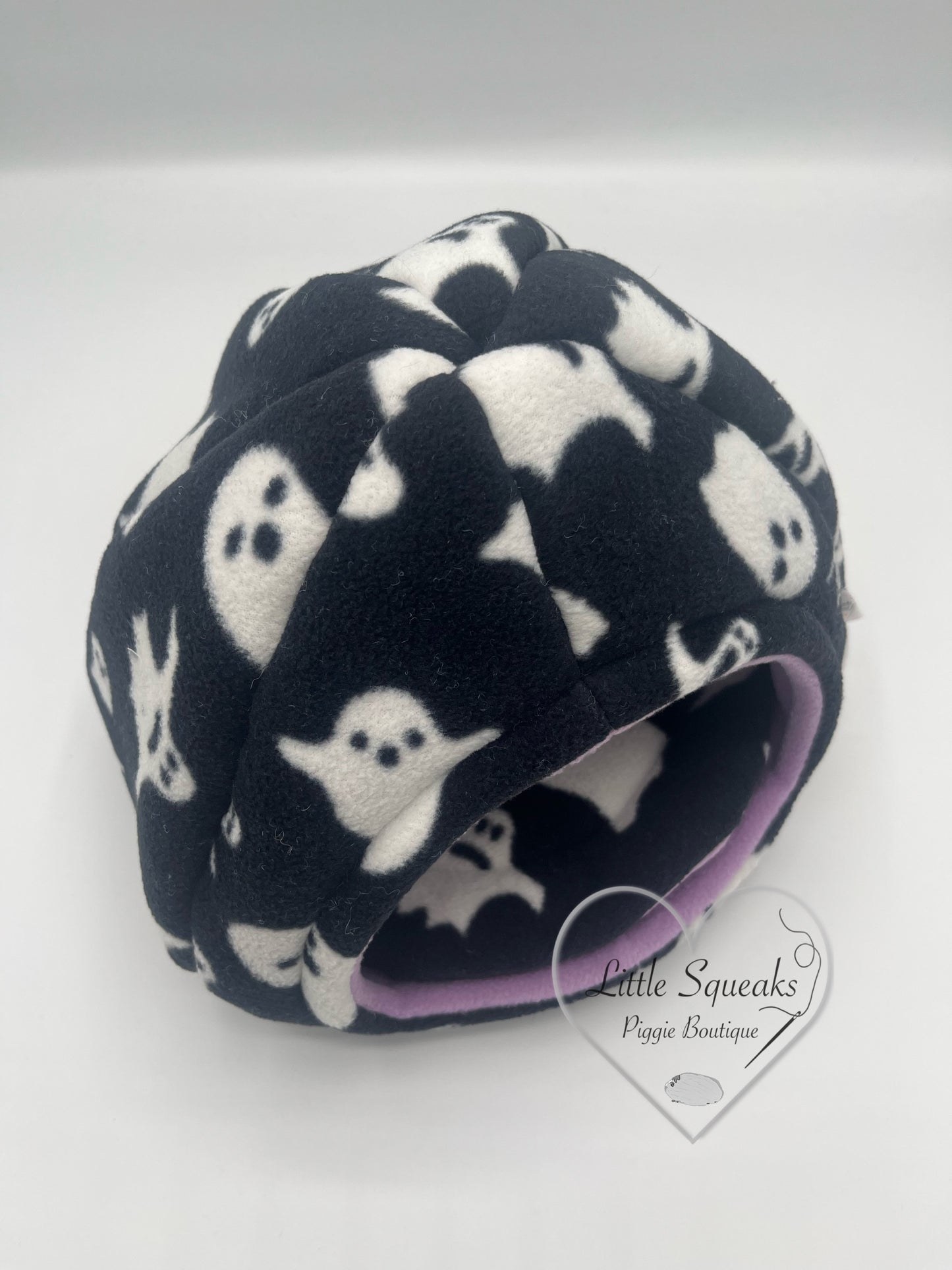 Spooky Ghosts Cosy Pod - Guinea Pig Bed/Hide