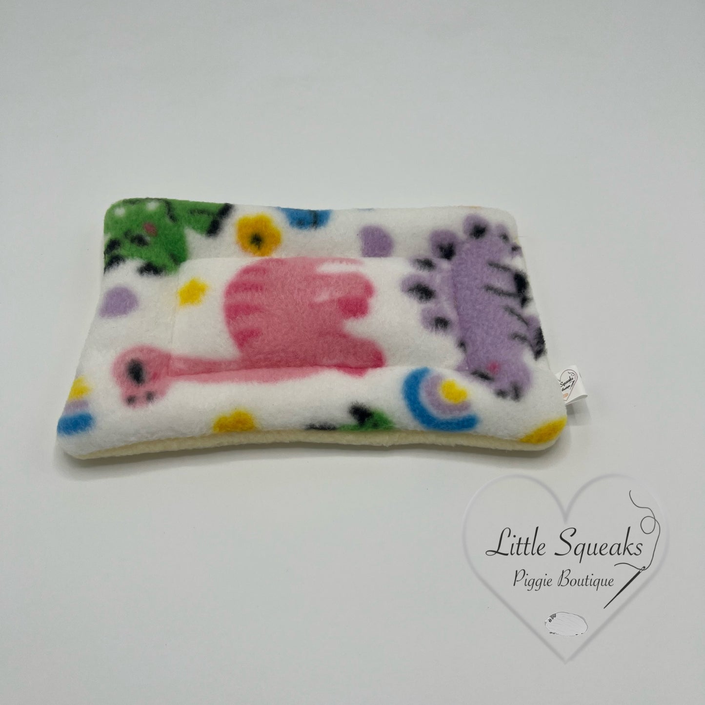 Dinosaur Pee Pad for Guinea Pigs (Dinosaur Collection)
