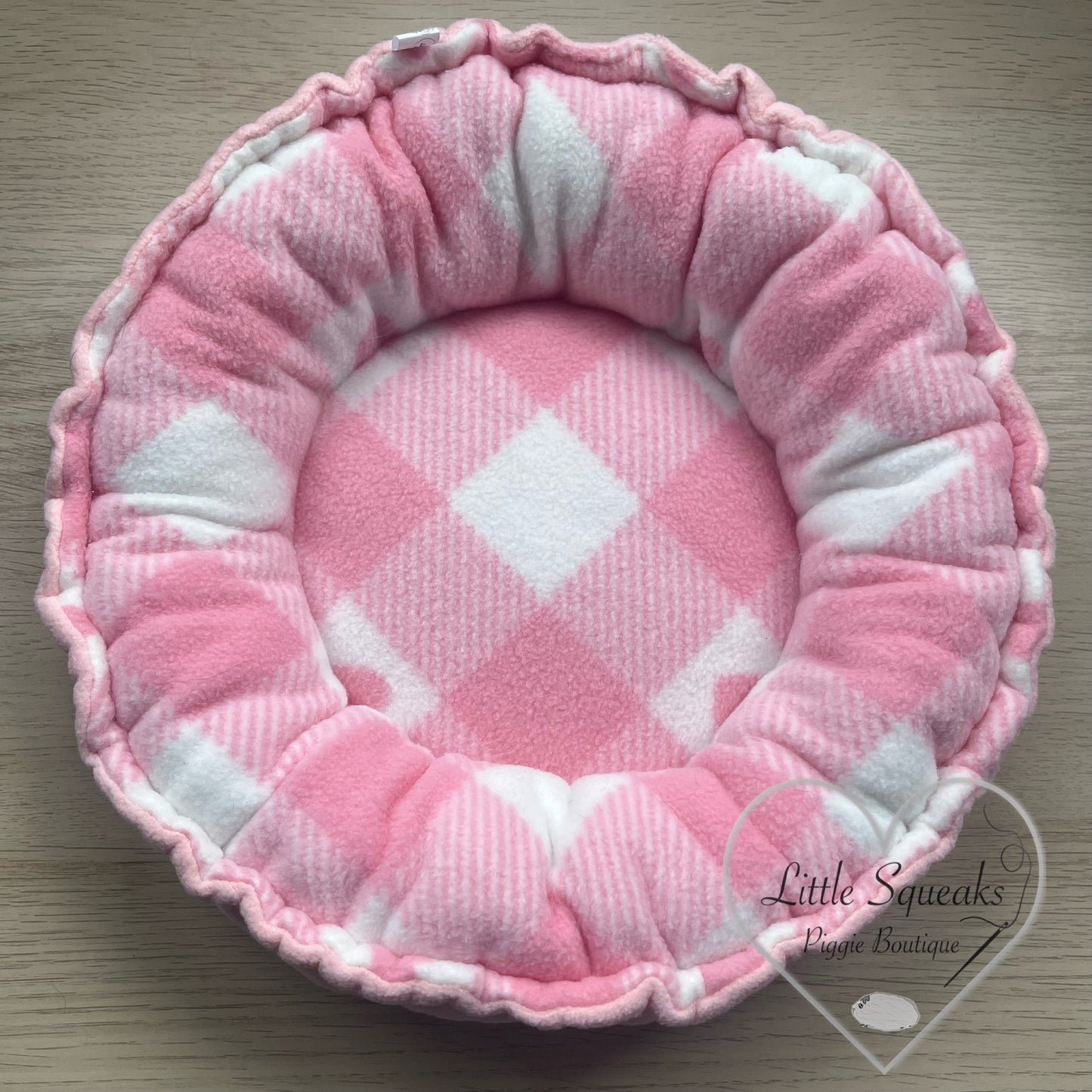 Squishy Donut Bed for Guinea Pigs - Pink Heart Check