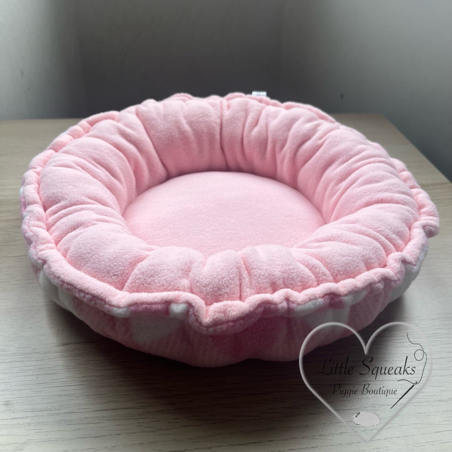 Squishy Donut Bed for Guinea Pigs - Pink Heart Check