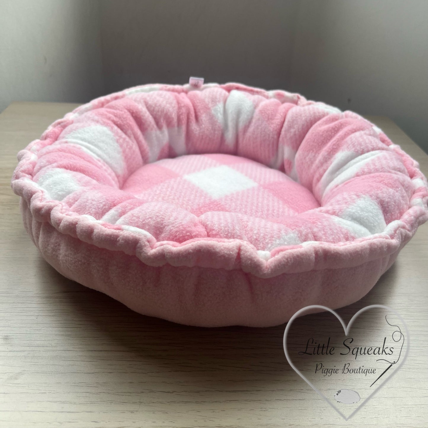 Squishy Donut Bed for Guinea Pigs - Pink Heart Check