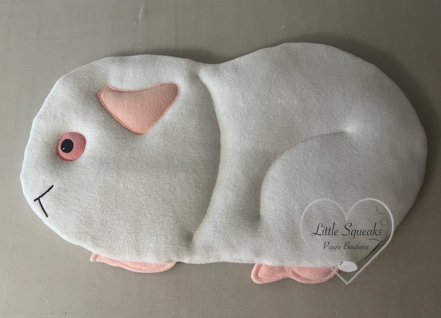 Piggie Pad - waterproof lap pad/ pee pad for guinea pigs (White)