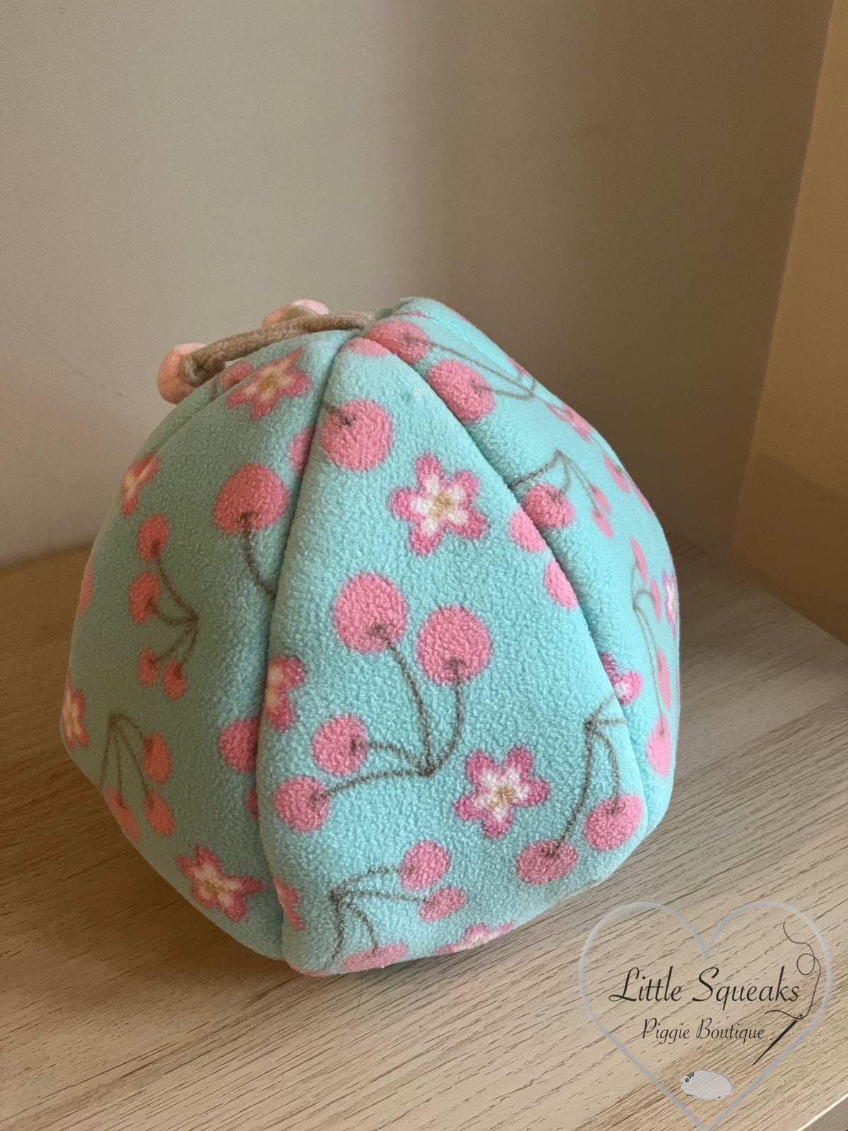 Cherry Blossom Cosy Pod - Guinea Pig Bed/Hide