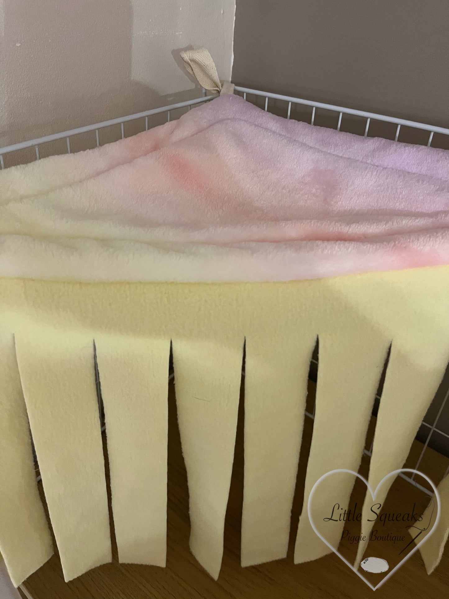 Corner Forest Fleece for Guinea Pigs - Unicorn Dreams