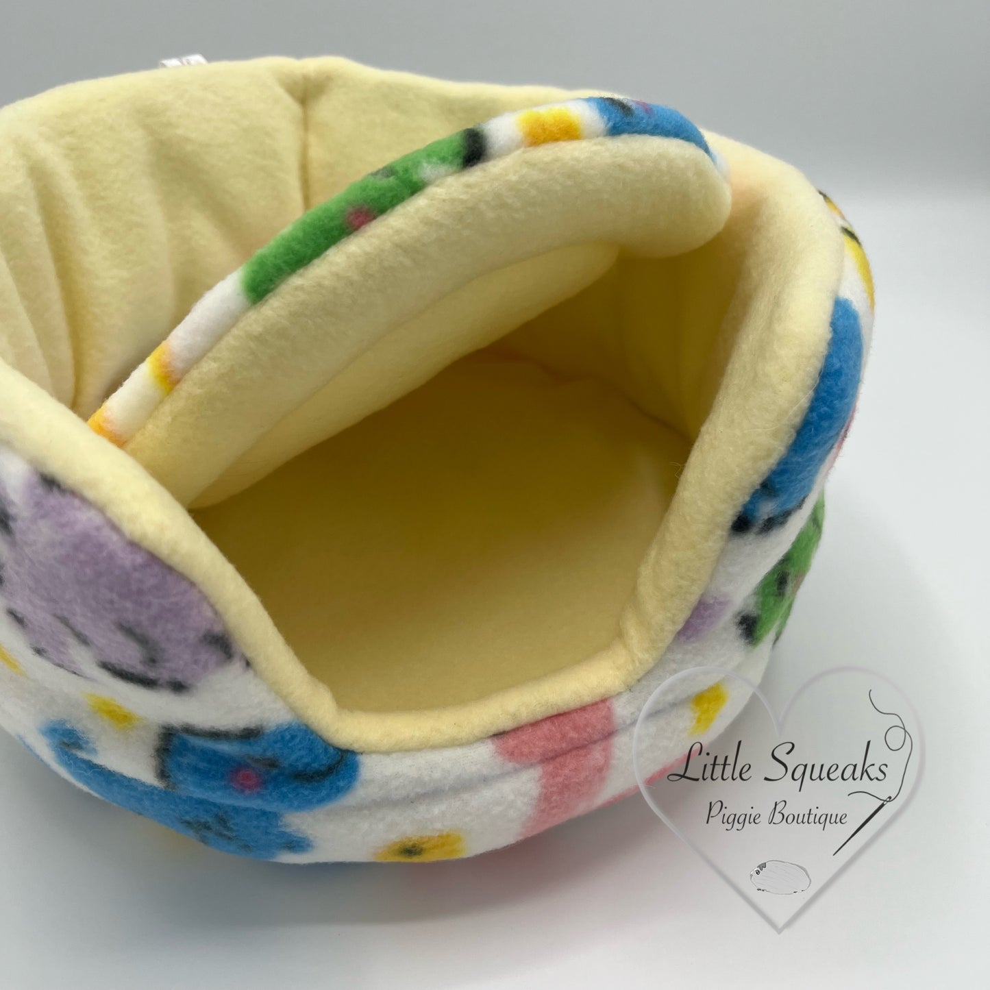 Dinosaur Cuddle Cup - Guinea Pig Bed/Hide (Dinosaur Collection)