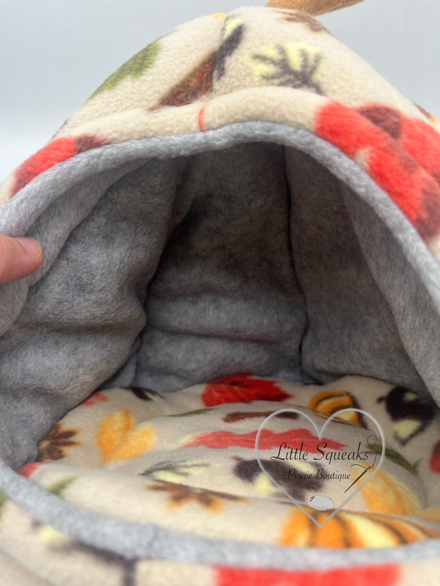Autumn Spice Cosy Pod - Guinea Pig Bed/Hide