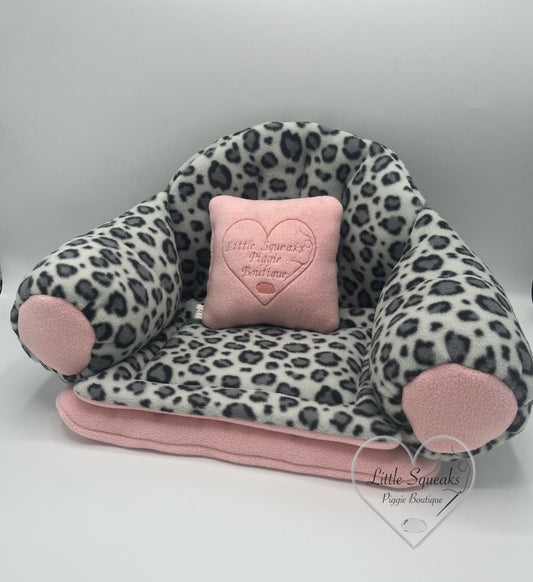 Snow Leopard Squishy Sofa for Guinea Pigs