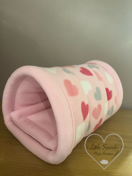 Love heart Cuddle Tunnel with Pee Pad - Guinea Pig Bed/Hide