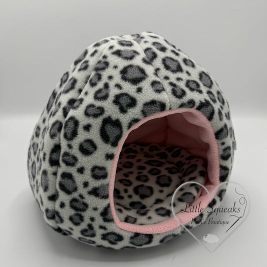 Snow Leopard Cosy Pod - Guinea Pig Bed/Hide