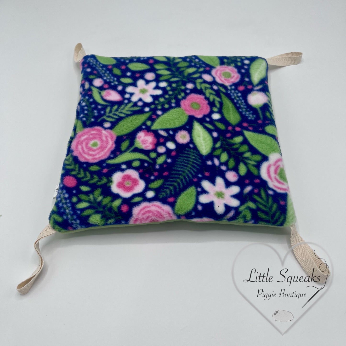 Hammock Stand Pad for Guinea Pigs (Flower Garden)