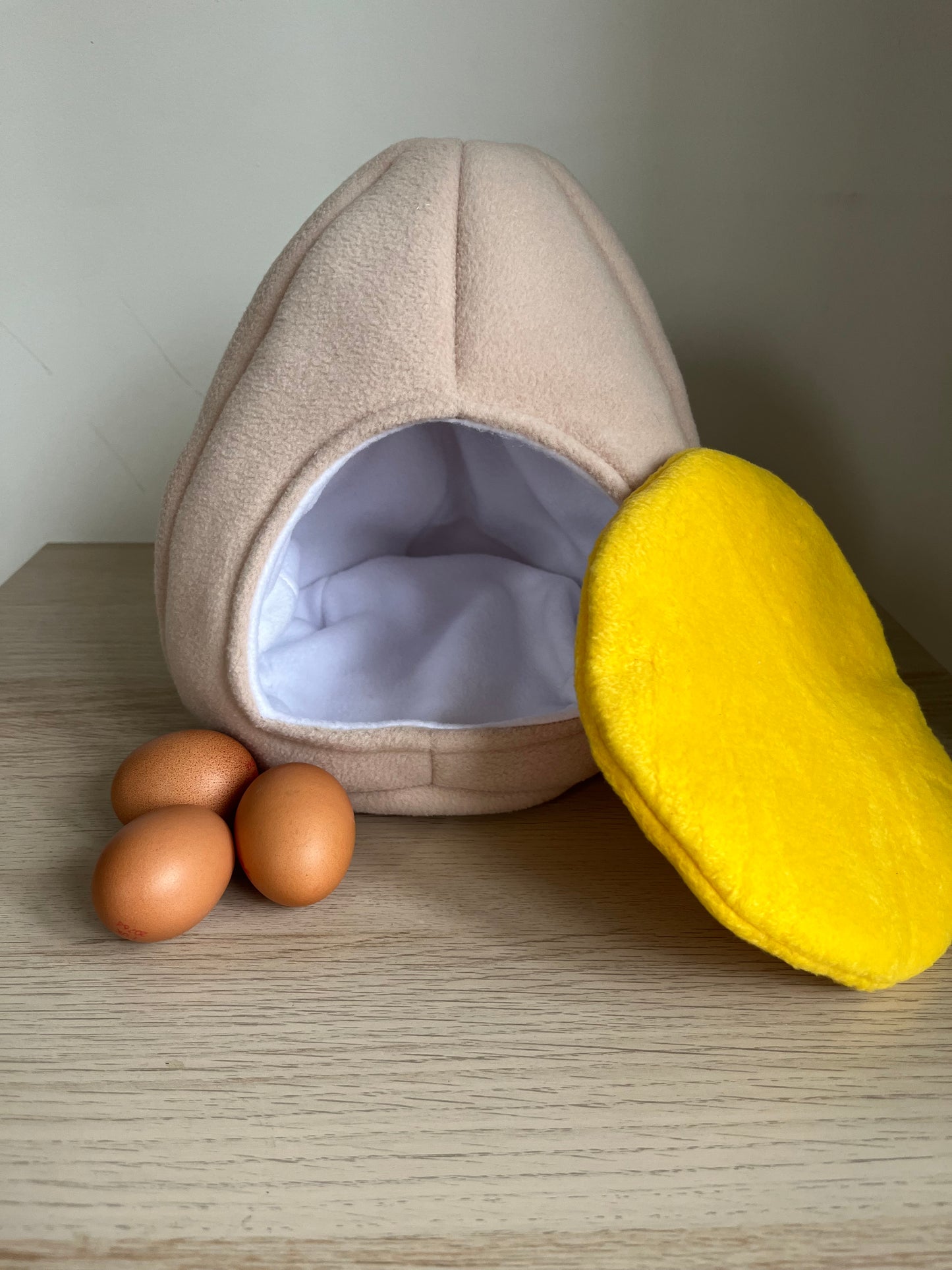 Boiled Egg Bed Cosy Pod - Guinea Pig Bed/Hide