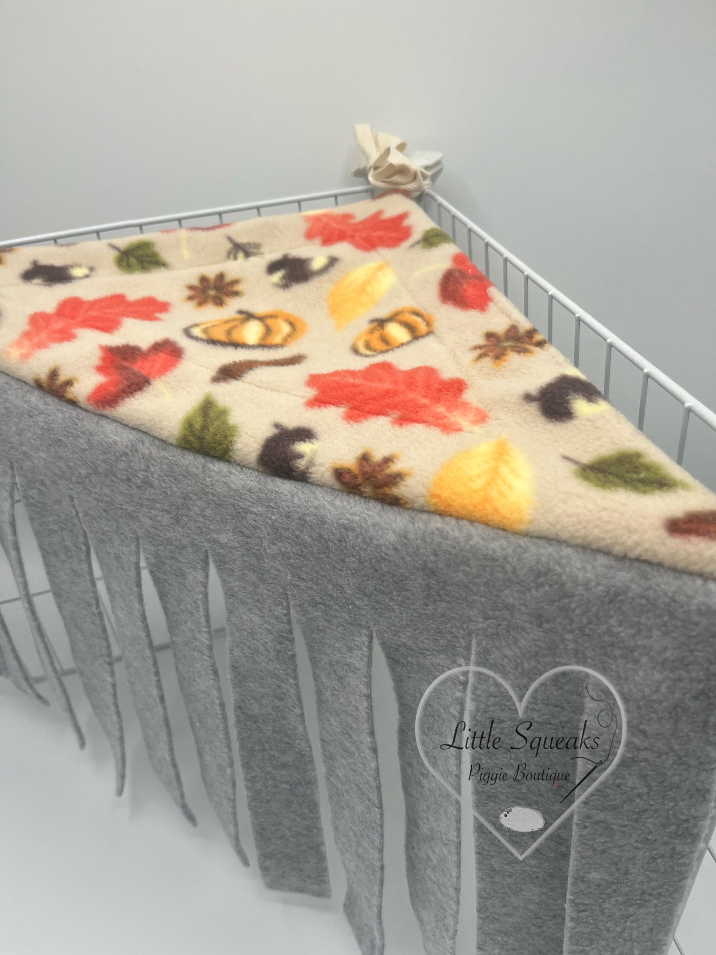 Autumn Spice Corner Forest Fleece - Guinea Pig Hide/Hideout