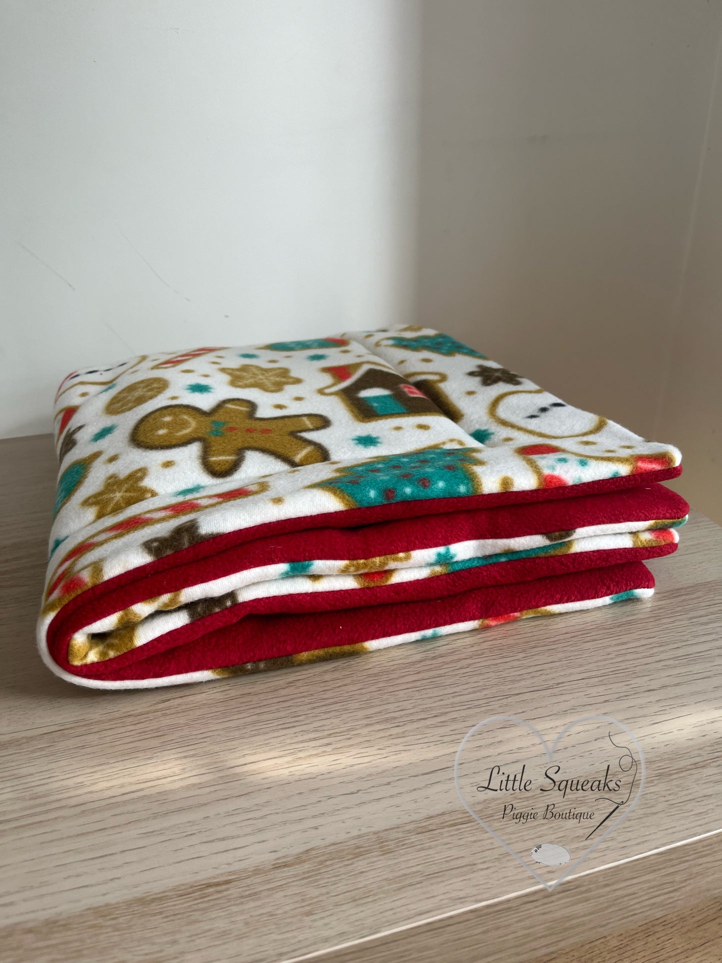 Fleece Cage Liner for Guinea Pigs - White Christmas