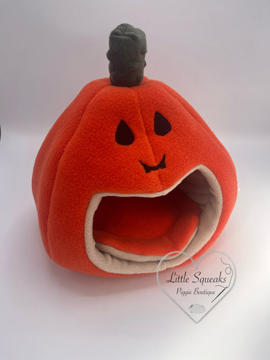Pumpkin - Halloween Guinea Pig Bed/Hide