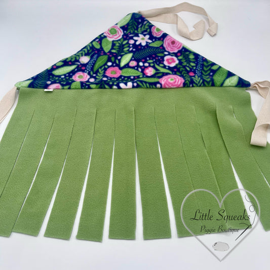 Flower Garden Corner Forest Fleece - Guinea Pig Hide/Hideout