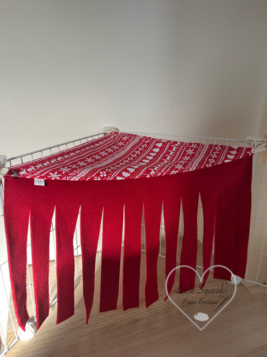Christmas Corner Forest Fleece - Guinea Pig Hide/Hideout (Nordic)