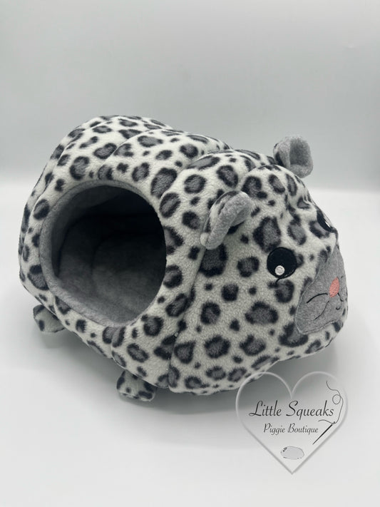 Snow Leopard novelty bed/hide for Guinea Pigs