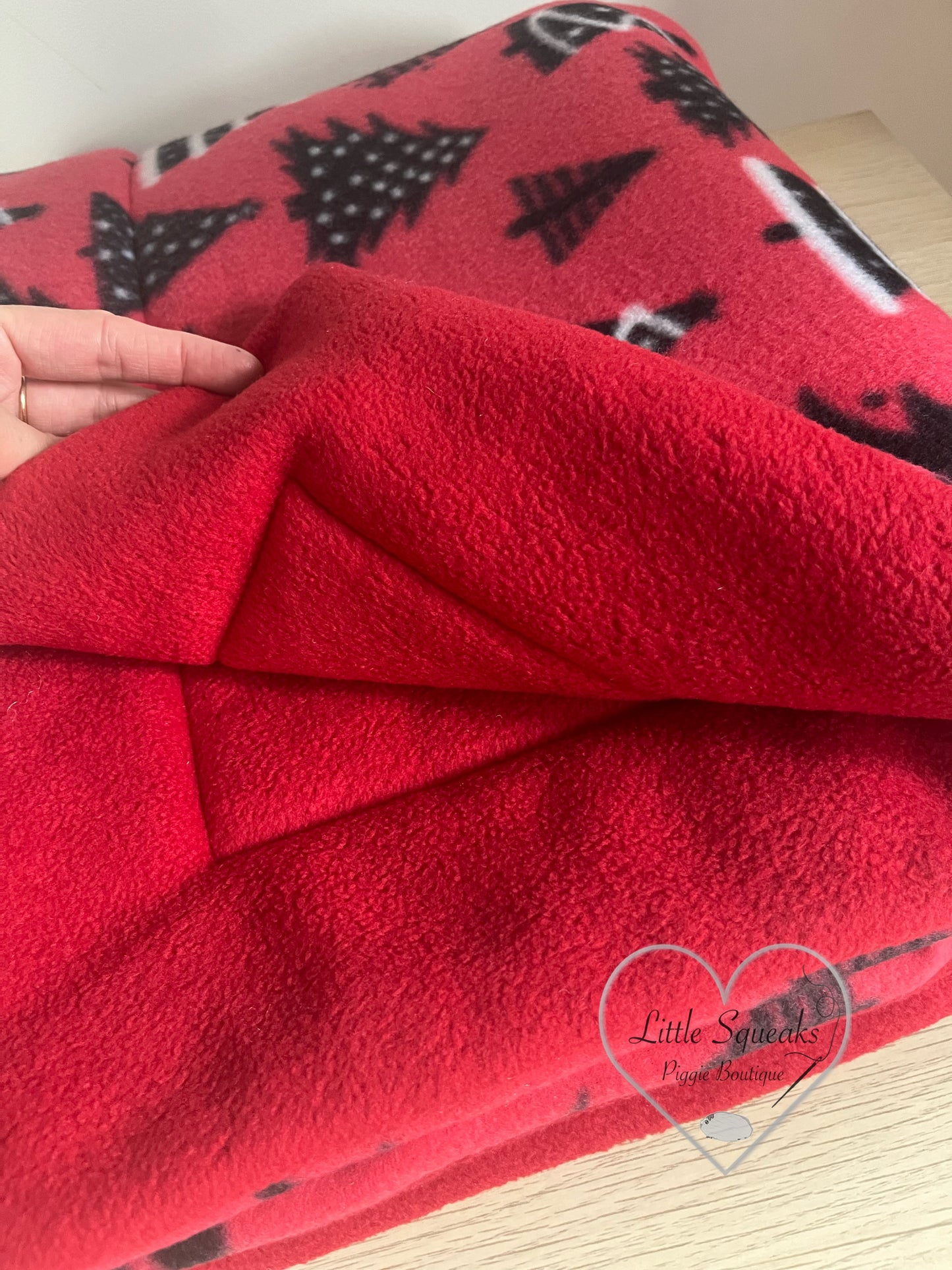 Fleece Cage Liner for Guinea Pigs - Christmas Trees