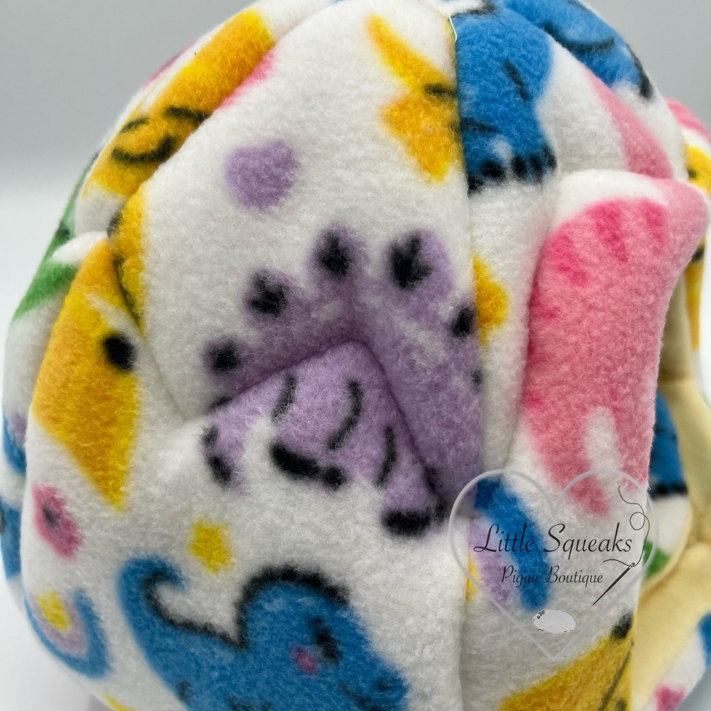 Cracked Dino Egg Cosy Pod - Guinea Pig Bed/Hide (Dinosaur Collection)