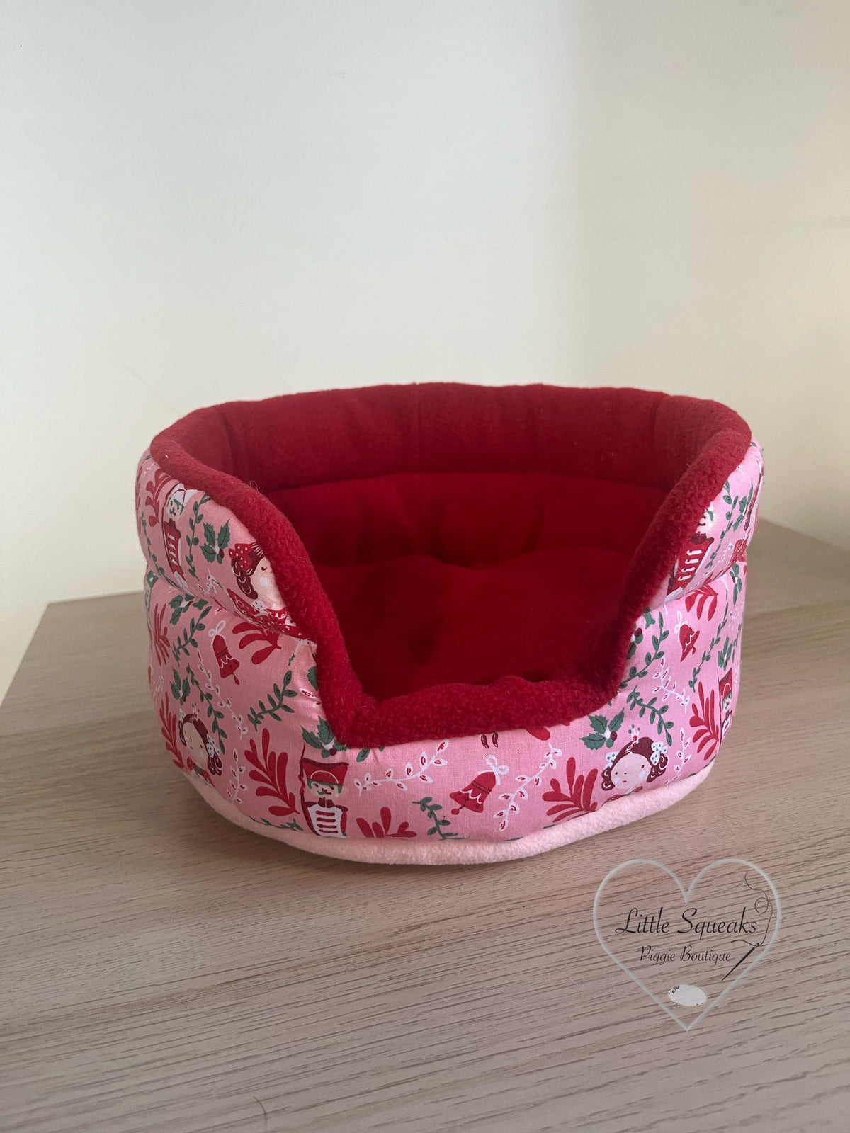 Christmas Cuddle Cup - Guinea Pig Bed/Hide (Nutcracker-Pink)