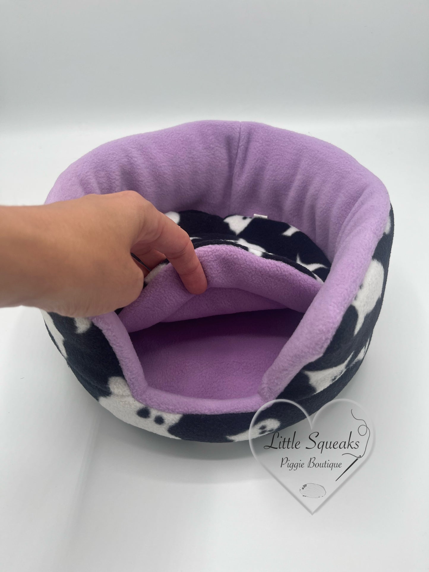 Spooky Ghosts Cuddle Cup - Guinea Pig Bed/Hide