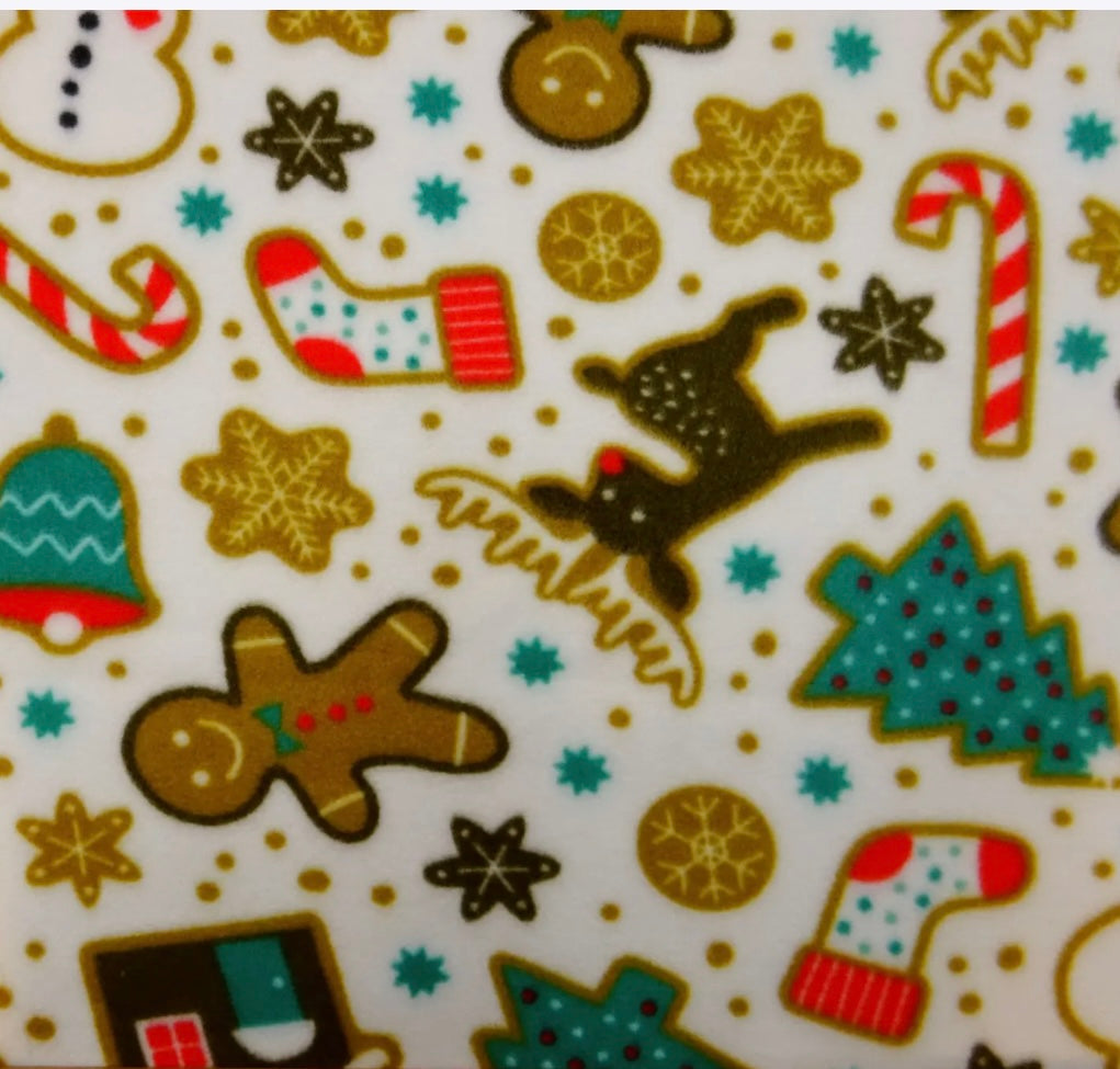 Fleece Cage Liner for Guinea Pigs - White Christmas