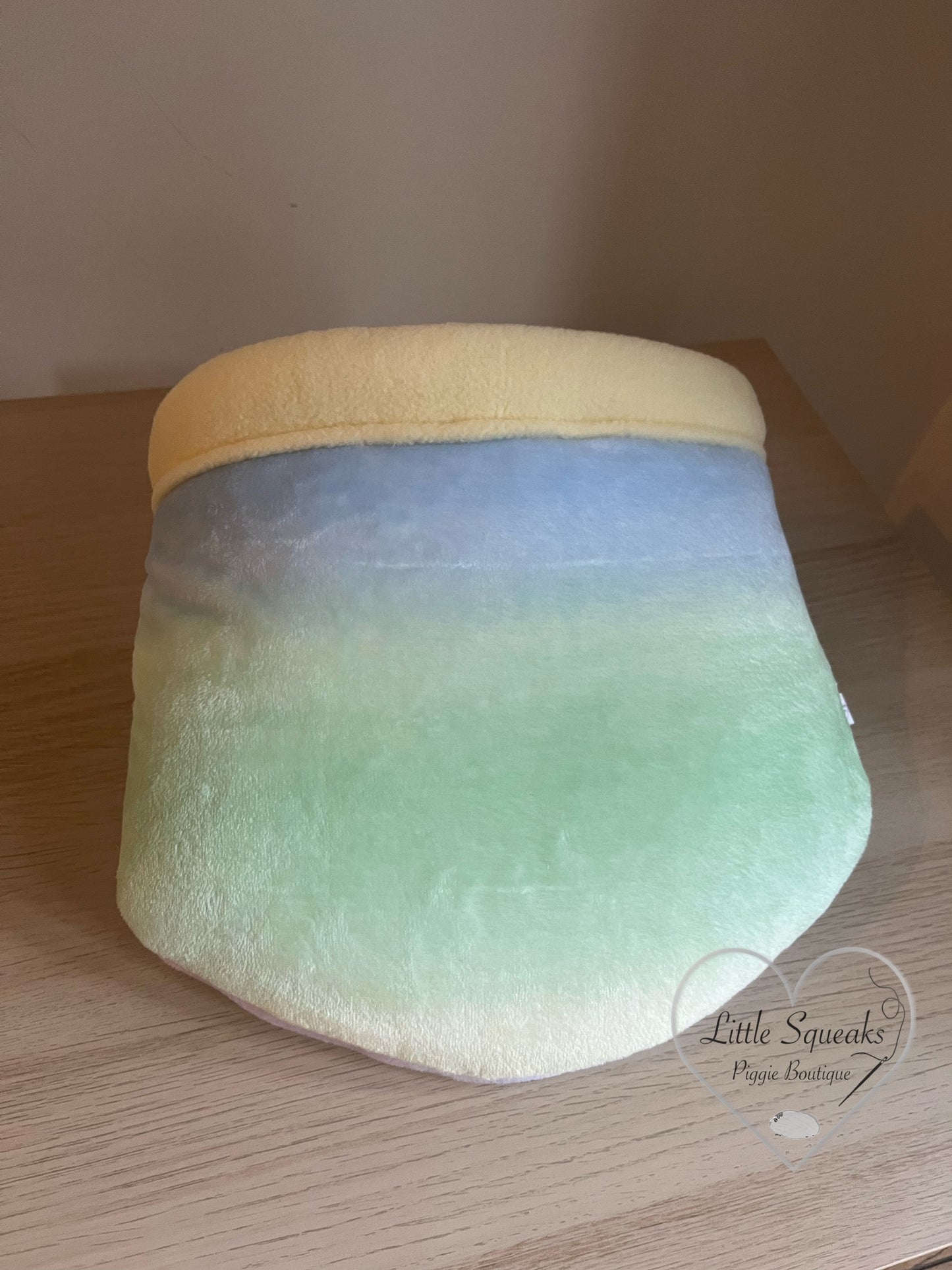 Stay Open Snuggle Sack for Guinea Pigs - Unicorn Dreams