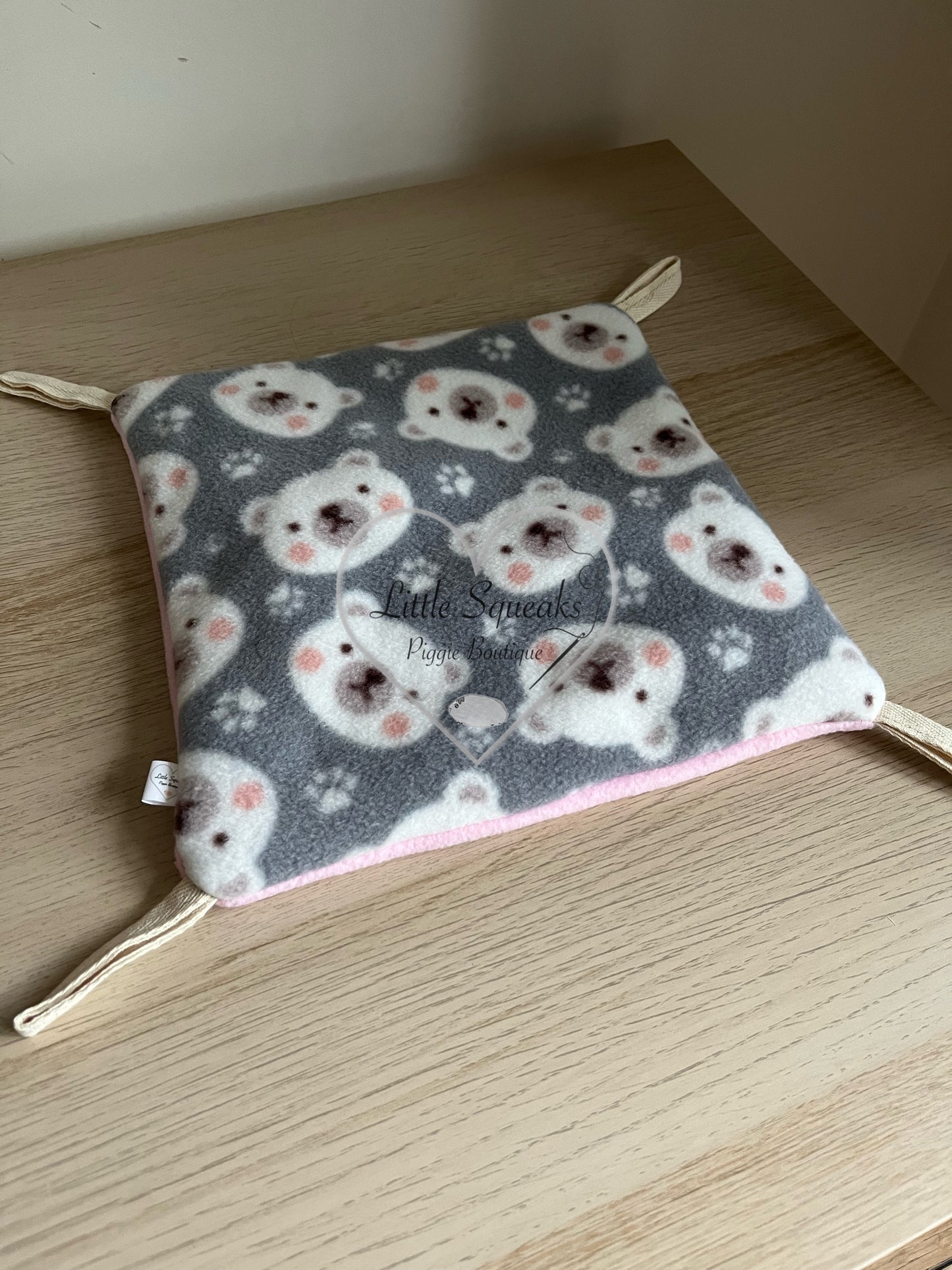 Wooden Hammock Stand with Hammock Pad "Teddy Bear/Pink" for Guinea Pigs