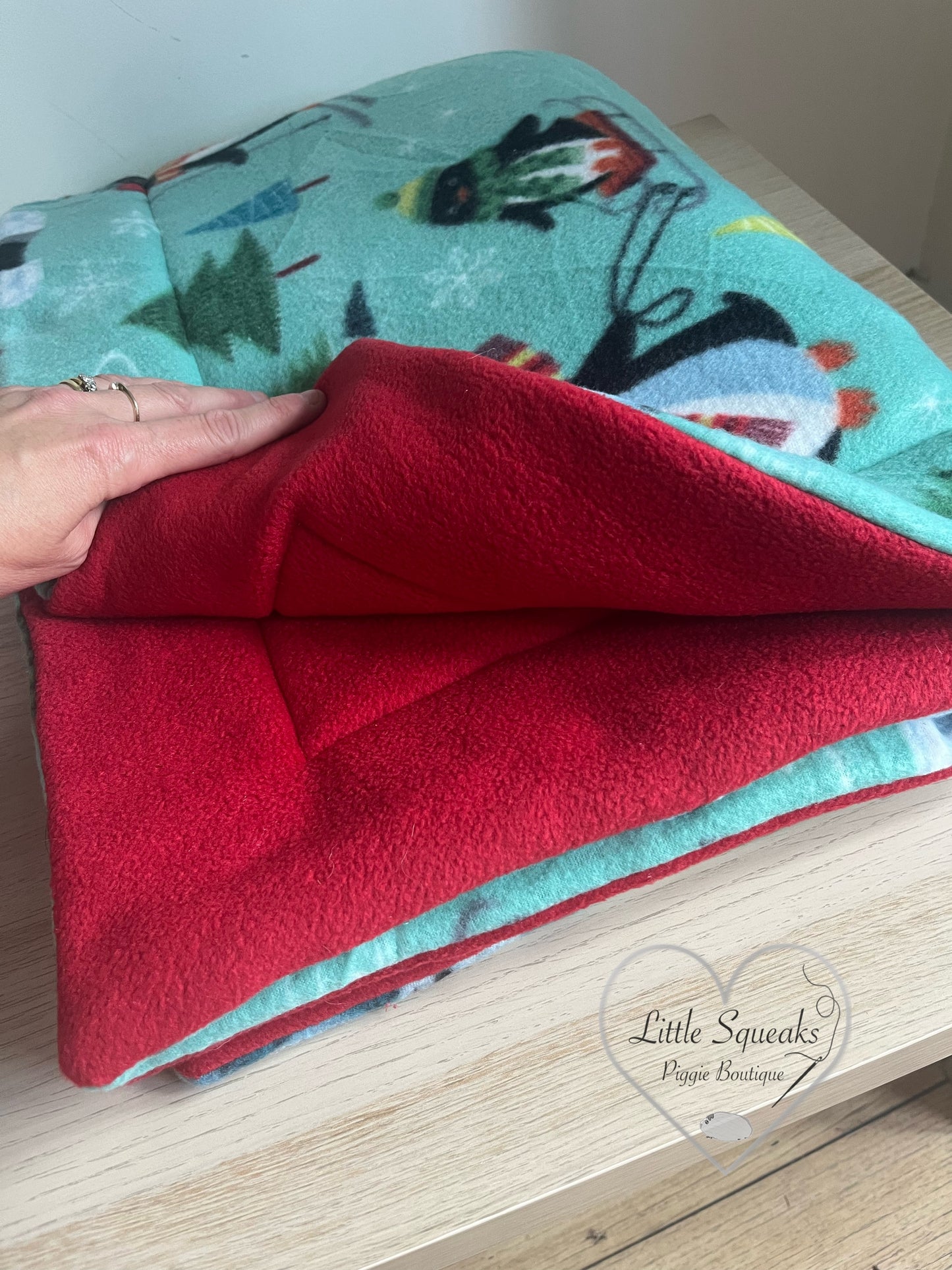 Fleece Cage Liner for Guinea Pigs - Penguin Pals