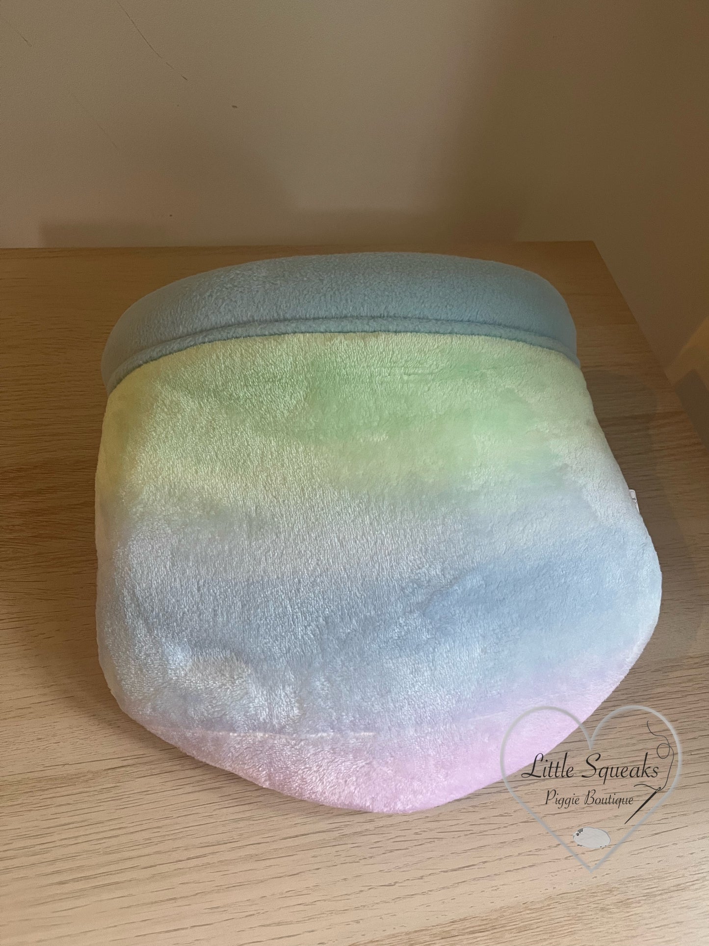 Stay Open Snuggle Sack for Guinea Pigs - Unicorn Dreams