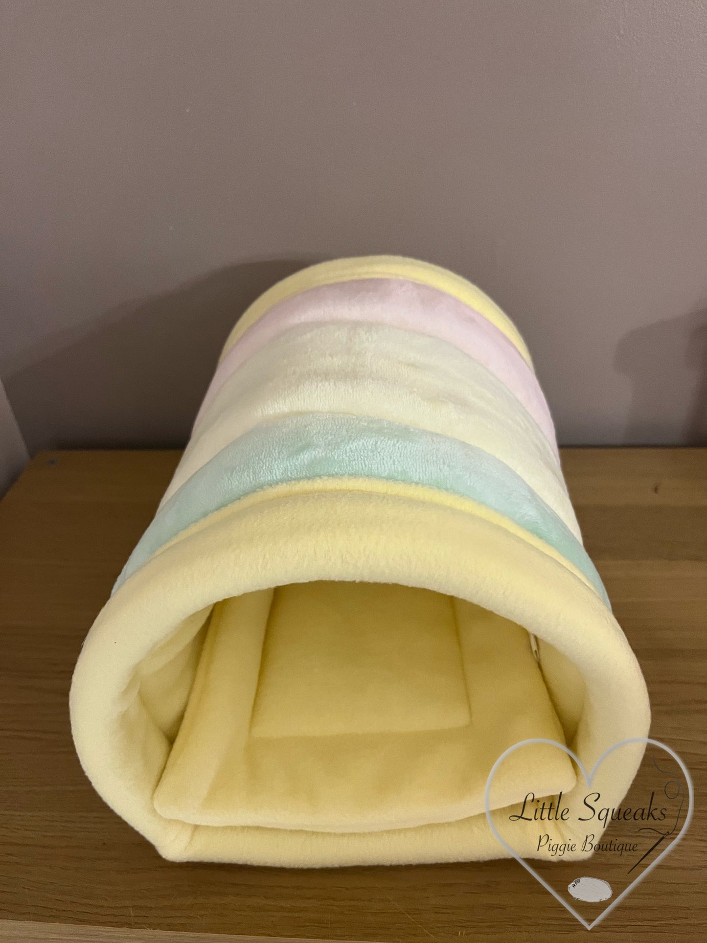 Cuddle Tunnel with Pee Pad - Guinea Pig Bed/Hide (Unicorn Dreams)