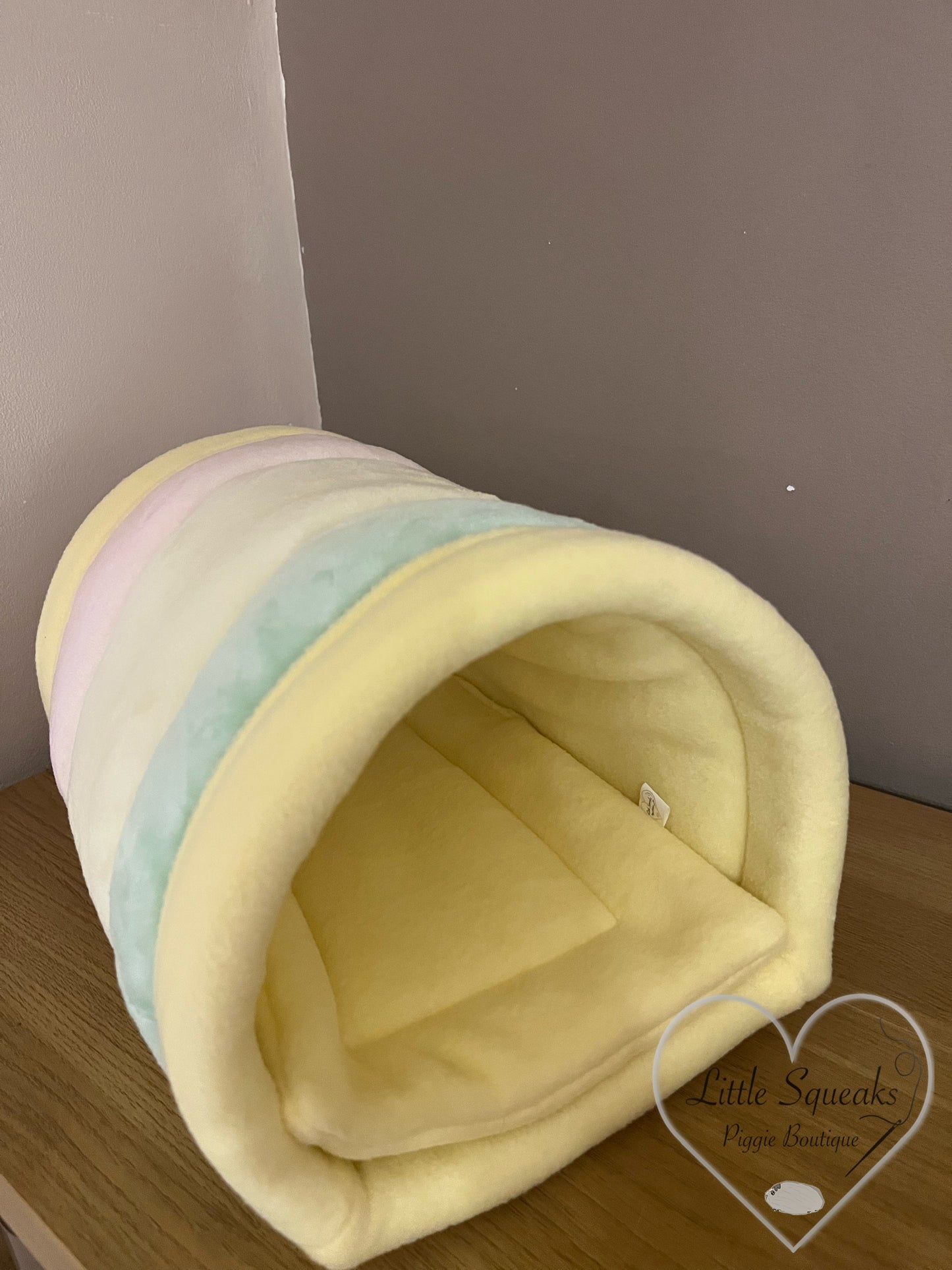 Cuddle Tunnel with Pee Pad - Guinea Pig Bed/Hide (Unicorn Dreams)